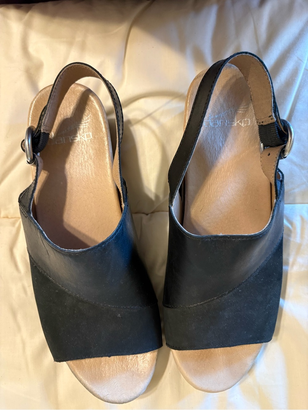 Dansko Black Leather Slingback Clog Heels with Wood-Effect Block Heel - Picture 6 of 9